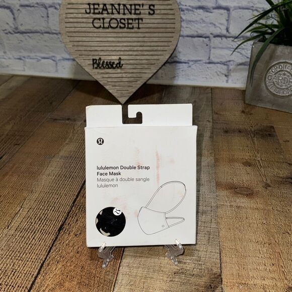 New Lululemon Double Strap Face Mask Black One Size NEW SEALED unisex - Picture 1 of 5